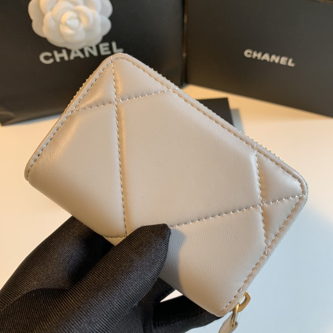 芸能人愛用Chanel シャネル 実物の写真 N品スーパーコピー財布代引き対応国内発送後払い安全必ず届く優良サイト